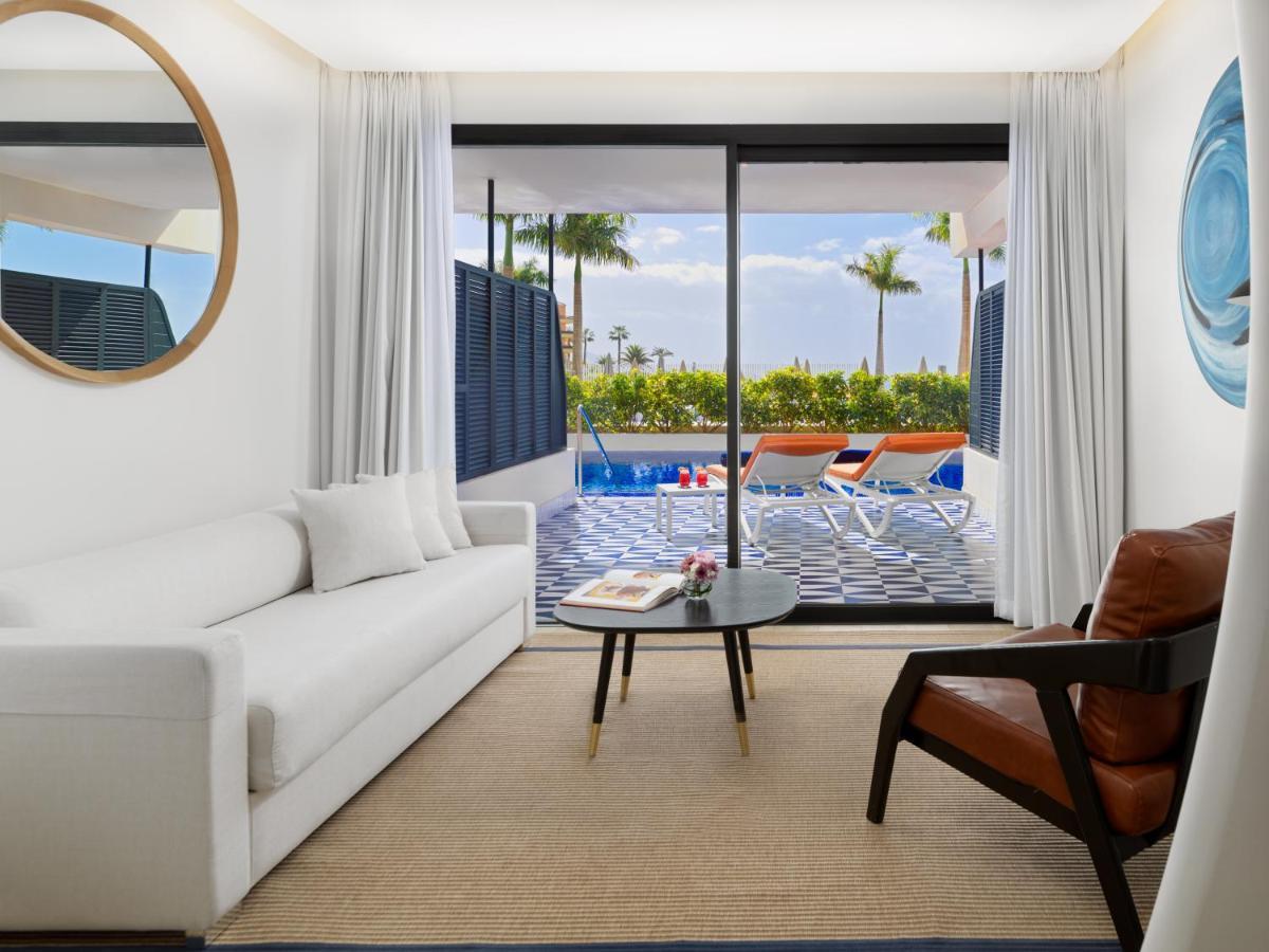 Hotel H10 Atlantic Sunset Horizons Collection Costa Adeje  Esterno foto A room at the hotel